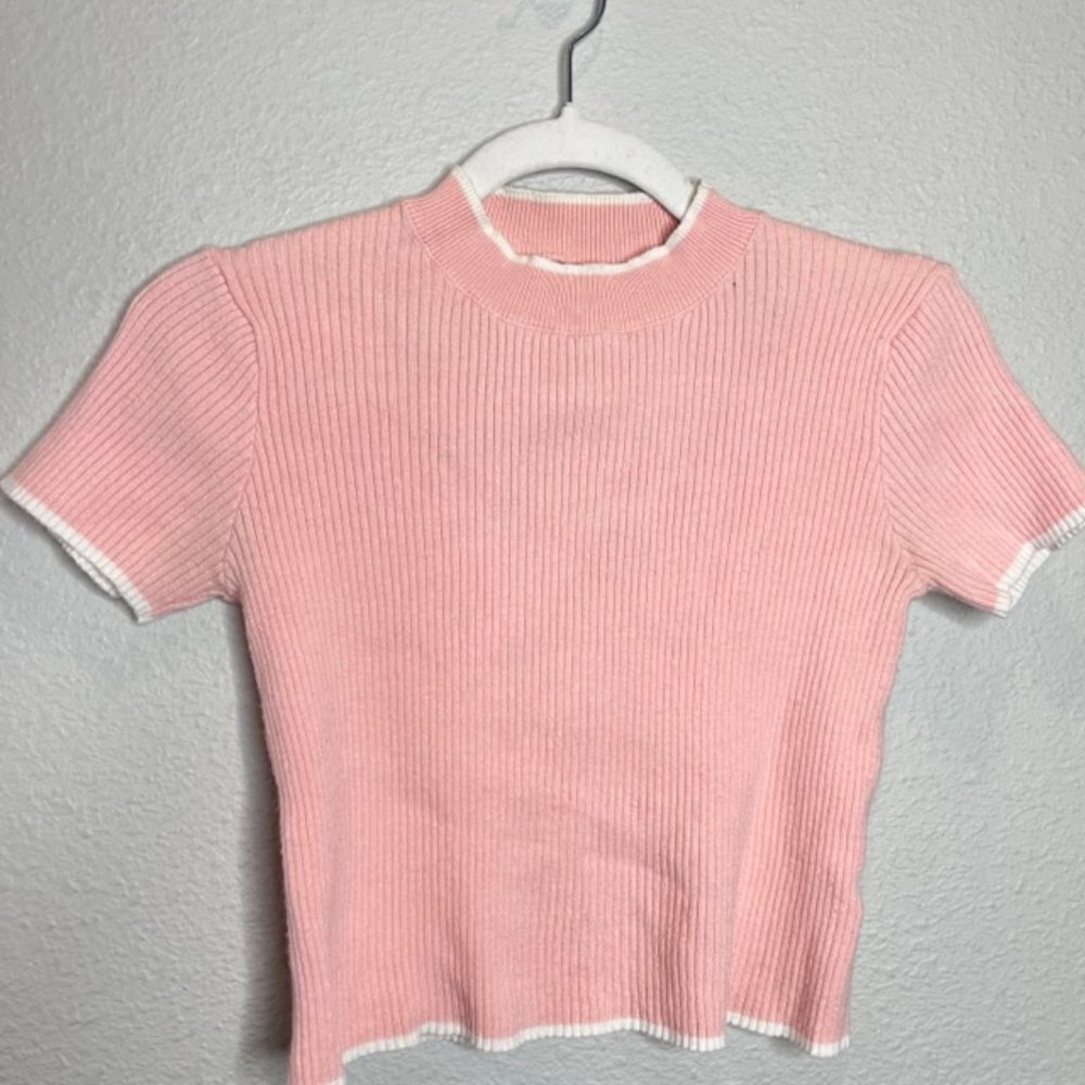 O & O Juniors Pink Sweater Knit Open Back Crop Top Sz M
